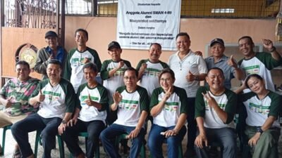 Keren, Alumni 89 SMAN 4 Medan Berbagi Sembako