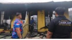 Tiga Unit Rumah Kontrakan Ludes di Lalap Sijago Merah  Jalan Ika Bina, Lingkungan Beringin, Kelurahan Sioldengan, Kecamatan Rantau Selatan, Kabupaten Labuhanbatu