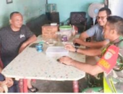 Babinsa Lakukan Komunikasi Sosial  rutin,sarana efektif dalam Pererat  Tali silaturahmi  ciptakan kondisi wilayah Aman dan Kondusif. 