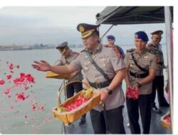 Kapolres Pelabuhan Belawan AKBP Rosef Efendi, S.I.K., M.H., CPHR., Gelar  Upacara Tabur Bunga ke Laut dilaksanakan  di Dermaga Direktorat Polisi Perairan dan Udara Polda Sumatera Utara Peringati HUT Bhayangkara Ke-80 Tahun 2026