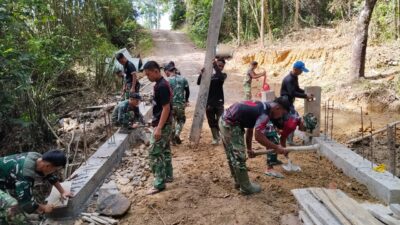 Kodim 0213/Nias Rampungkan Pembangunan Jembatan Aramco di Desa Botombawo