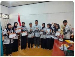 Ketua PGRI Luwu Utara  Sulawesi Selatan  Berikan Apresiasi tinggi kepada Guru Raih Medali