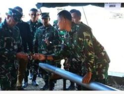 Kepala Staf Korps Marinir Mayor Jenderal TNI (Mar) Suherlan S, Situbundo Saksikan langsung uji fungsi amunisi Roket Kaliber 122 mm buatan Serbia di Pusat Latihan Pertempuran Korps Marinir 5 Baluran, Karangtekok,Situbundo