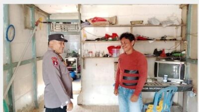 Polsek Kuala Behe Gelar kegiatan” sambang  Rumah warga “Pererat tali silaturahmi sekaligus  Sampaikan Pesan Kamtibmas