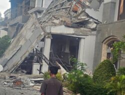 Warga Perumahan Grand Polonia, Kecamatan Medan Polonia, Kota Medan, dikejutkan suara ledakan keras