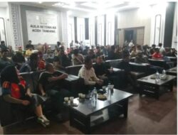 Komandan Kodim (Dandim) 0117/Aceh Tamiang Letkol Arm Raden Subhi Fitra Jaya, S.Sos, M.M., bersama Forkopimda Kabupaten Aceh Tamiang Hadiri acara Nonton Bareng 2026