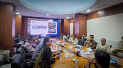 Bertemu Plt. Bupati Kuansing, Wamen Viva Yoga Usulkan Pembukaan Kawasan Baru Transmigrasi