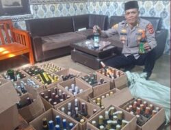 Polsek Cibatu Polres Garut, Amankan ratusan botol miras berbagai jenis dalam kegiatan pemberantasan peredaran minuman keras di wilayah hukum Polsek Cibatu