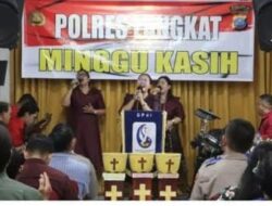 Polres Langkat Gelar kegiatan Minggu Kasih bersama puluhan jemaat di GPdi Lembah Pujian Jalan Kutab Pajak Stabat