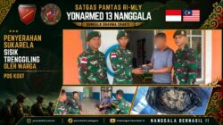 Gencarkan Komsos dan Edukasi Hukum, Satgas Pamtas Yonarmed 13/Nanggala Terima Penyerahan Sukarela ±1 Kg Sisik Trenggiling dari Warga Perbatasan