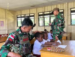 Tingkatkan semangat belajar anak Papua,Satgas Yonif 645/Gty kunjungi SD Inpres Eragayam