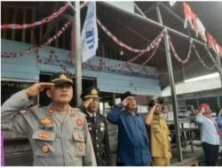 Polres Pelabuhan Belawan bersama Kesatuan Nelayan Tradisional Indonesia (KNTI) Bagan Deli  Laksanakan Upacara Bendera Peringatan HUT 81 RI