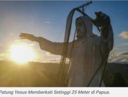 Patung Yesus Memberkati Setinggi 25 Meter di Papua