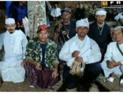 Jamasan Pusaka (Nyangku) di desa Golat, dihadiri oleh Tamu dari Berbagai Kota, dan dihadiri Ketua FRIC DPC Tasikmalaya