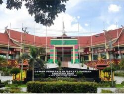 DPRD Riau Umumkan Pergantian Ketua Fraksi Golkar, Imustiar Ambil Alih Kepemimpinan