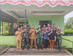 Kasdim 1206/Putussibau bersama unsur Forkopimda Kabupaten Kapuas Hulu Panen Perdana Buah Sawit Koperasi Kaban Begulai Mitra Anugerah