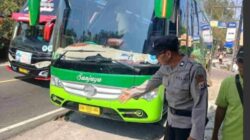 Pemotor Lalai Tabrak Bagasi Bus di Patuk Gunungkidul, Pengendara Patah Tulang Hidung