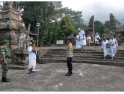 Babinsa Desa Wongaya Gede, Koramil 1619-08/Penebel, Serka I Gede Putu Suparta Wijaya, Perkuat Kewaspadaan Keamanan di kawasan Pura Luhur Batukaru Susul  Maraknya Pencurian