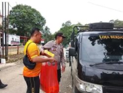 Jum’at Berkah, Polsek Bahorok Bagikan Nasi Kotak Gratis Kepada masyarakat Bahorok