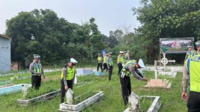 Jejak Perjuangan Tak Boleh Luntur, Polantas Bengkayang Ziarah ke Makam Pahlawan di HUT ke-71 Lalu Lintas