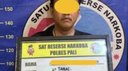 Satres Naekoba Polres Penukal Abab Lematang Ilir (PALI) Tangkap Seorang Pria berinisial RB (28) yang diduga terlibat dalam Peredaran Narkotika jenis Sabu
