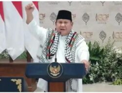 Presiden Prabowo Subianto  Teriakkan “Free Palestine” saat  Hadiri Resepsi  Syukuran 100 tahun Pondok Modern Darussalam Gontor di Ponorogo