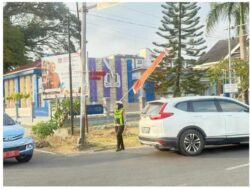 Jamin Keselamatan Pengendara, Ditlantas Polda Sulbar Intensifkan Pengaturan Lalu Lintas di Titik Padat Kendaraan