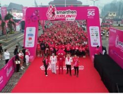 Peserta Ramaikan SMARTFREN FUN RUN 5G Palembang, Dorong Gaya Hidup Aktif dan Konektivitas Digital