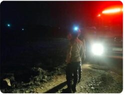 Polsek Bahodopi Padamkan Kebakaran Lahan di Bahomakmur