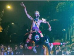 Kesawan Bergetar Tari Bambangan Cakil, Barongsai hingga Ronggeng Melayu Deli Meriahkan Car Free Night Medan