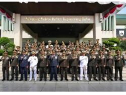 Kasdam IV/Diponegoro Brigjen TNI M. Andhy Kusuma, S.Sos., M.M., M.Han., CRFA., Pimpin Upacara Peringatan HUT ke-81 Tentara Nasional Indonesia di Makodam