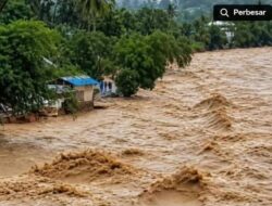 Hujan deras Di Kota Padang, Sumatera Barat, sejak Sabtu siang Picu Luapan Sejumlah Aliran Sungai Tinggi